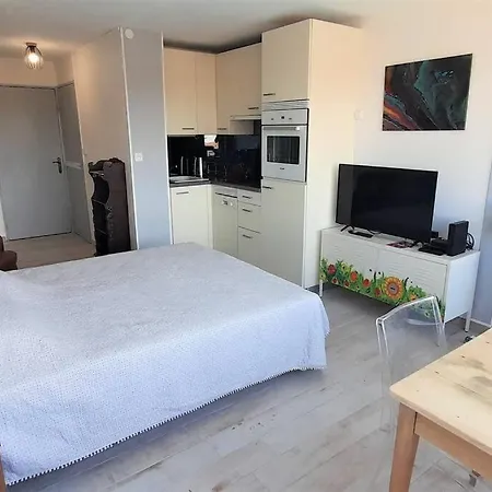 Apartment 320, Port Venus Au Village Naturiste *